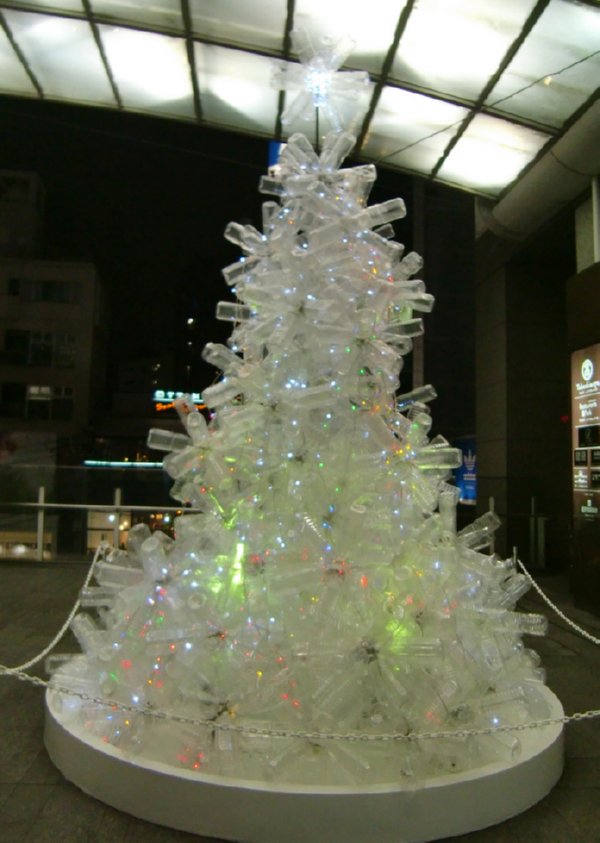 plastic bottle christmas tree